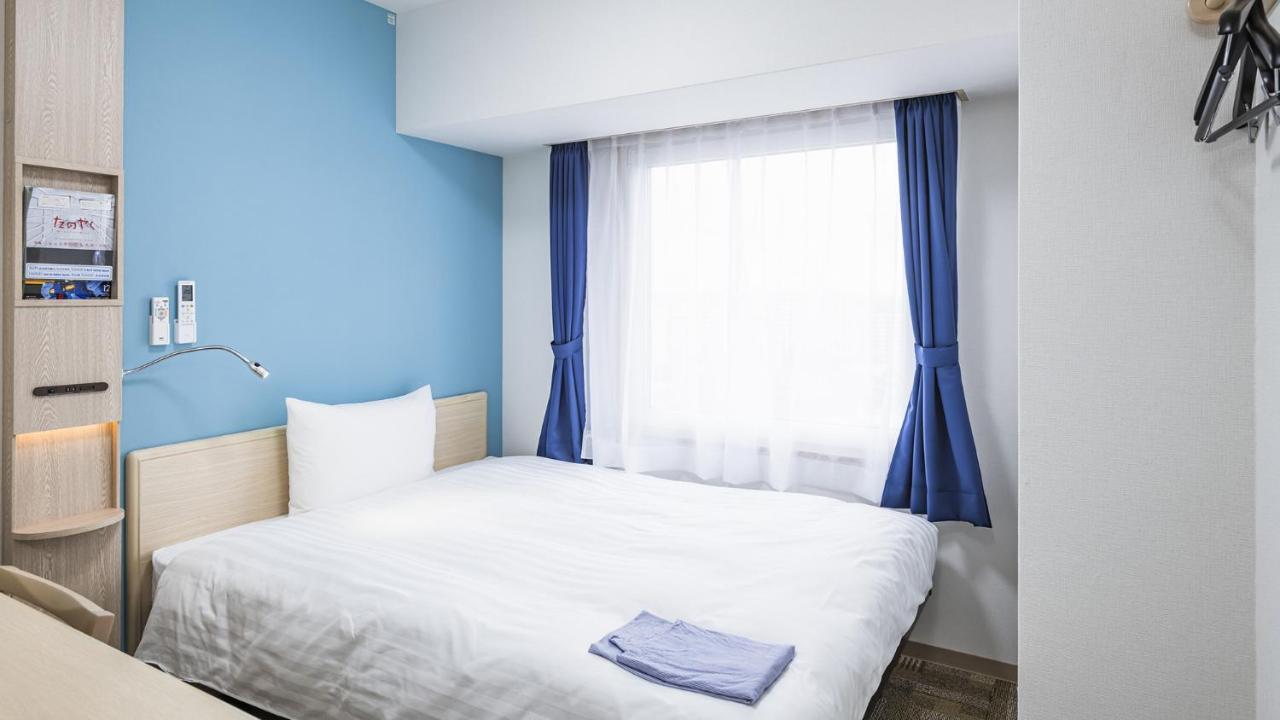 Toyoko Inn Kita-Asaka-Eki Nishi-Guchi Exterior foto